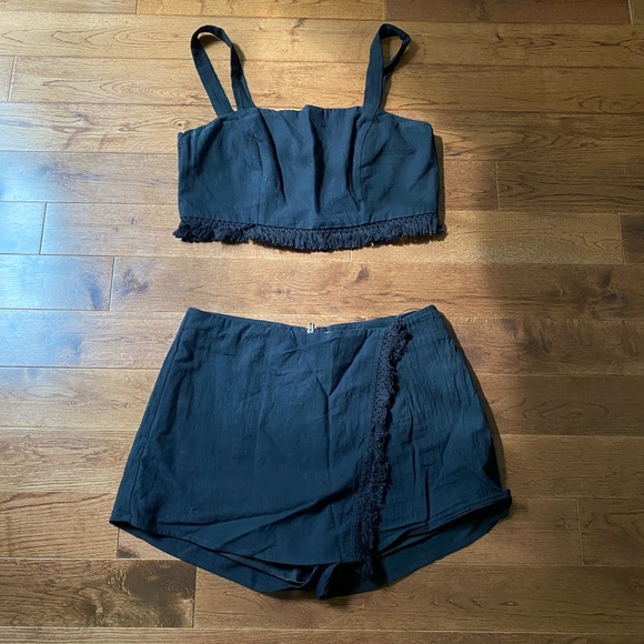 Dresses & Skirts - Two piece skort set